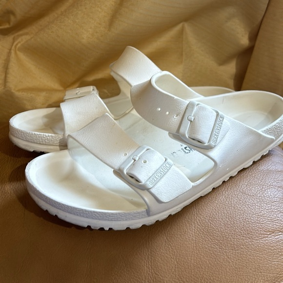 Birkenstock size 10 - Picture 2 of 6